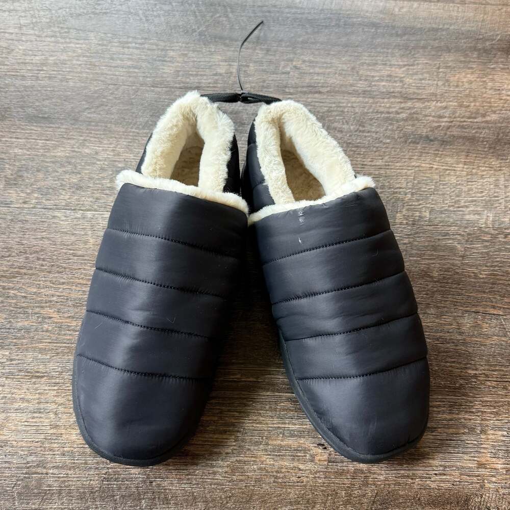 NWOT Vionic men’s slippers size 10